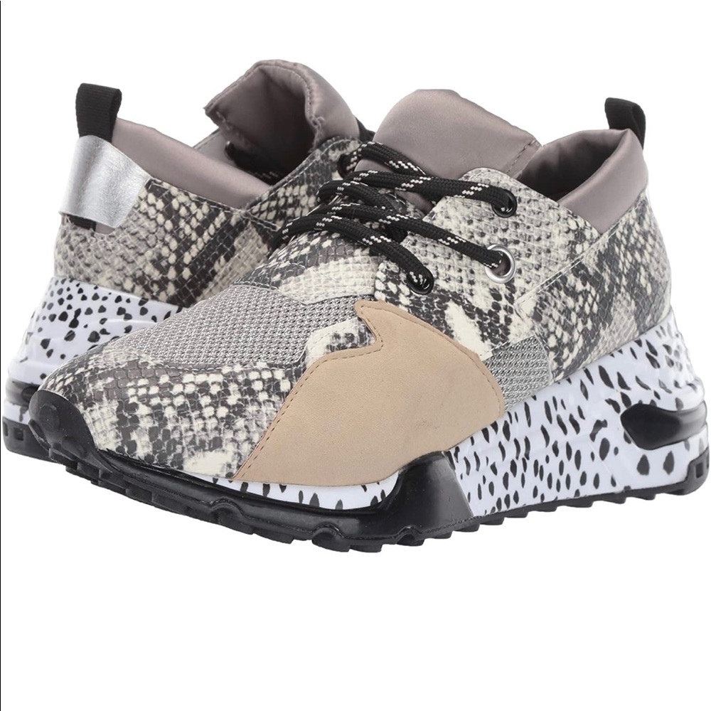 NWOB STEVEN MADDEN Cliff Sneaker Sz. 7.5